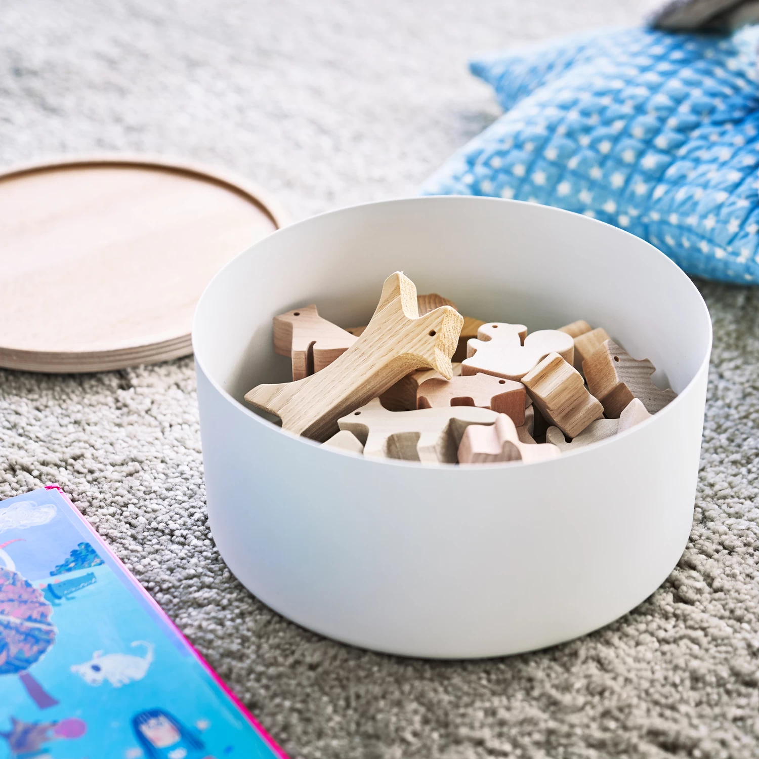 Round Storage Container With Lid - Deep - White 2 Round Storage Container With Lid - Deep - White - Image 2