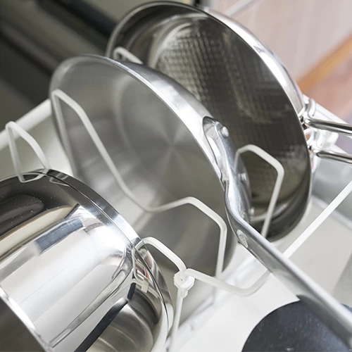 Extendable Pan Lid And Frying Pan Organiser - White 8 Extendable Pan Lid And Frying Pan Organiser - White - Image 8